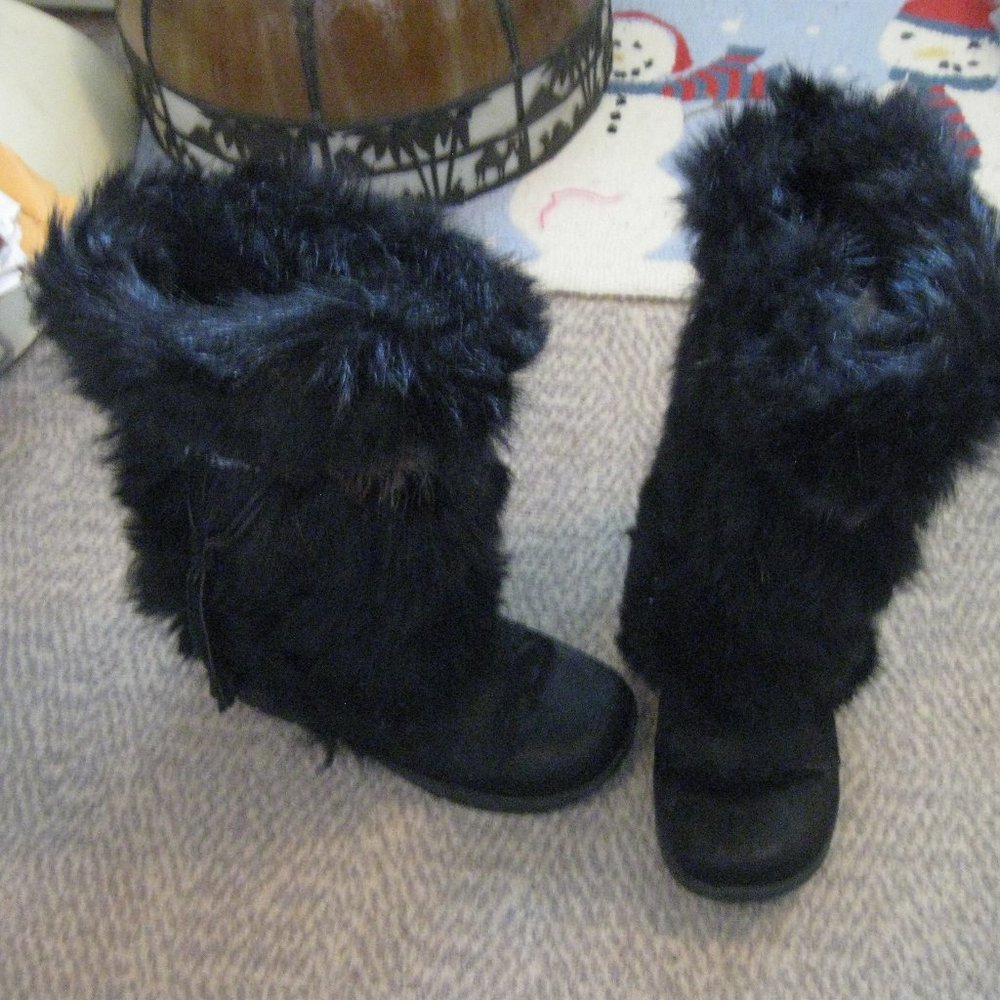 BEAR PAW BLACK REAL FUR/LEATHER SZ 8
